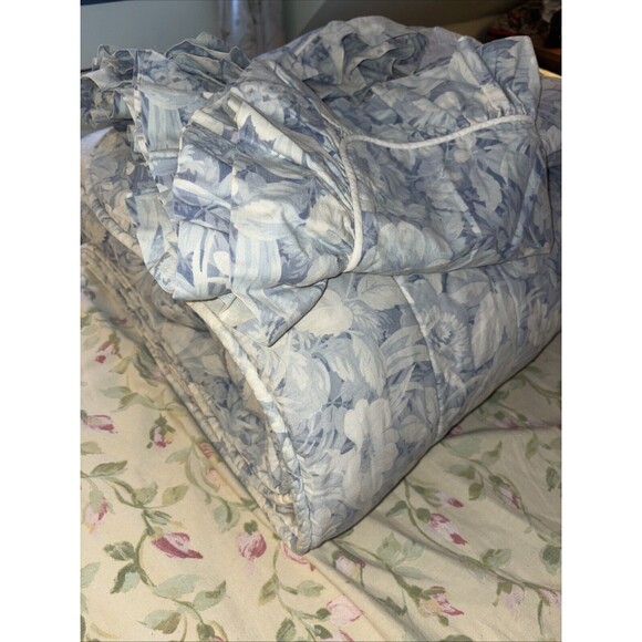 Croscill Vintage Blue rose floral Queen Comforter Shams - Picture 1 of 10